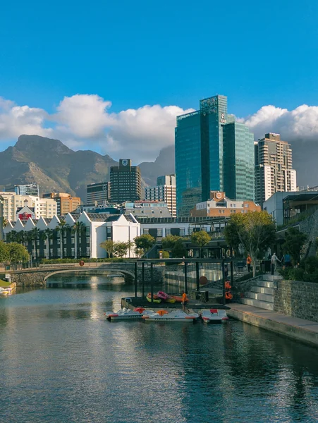 Downtown Kapstadt von der V&A Waterfront aus