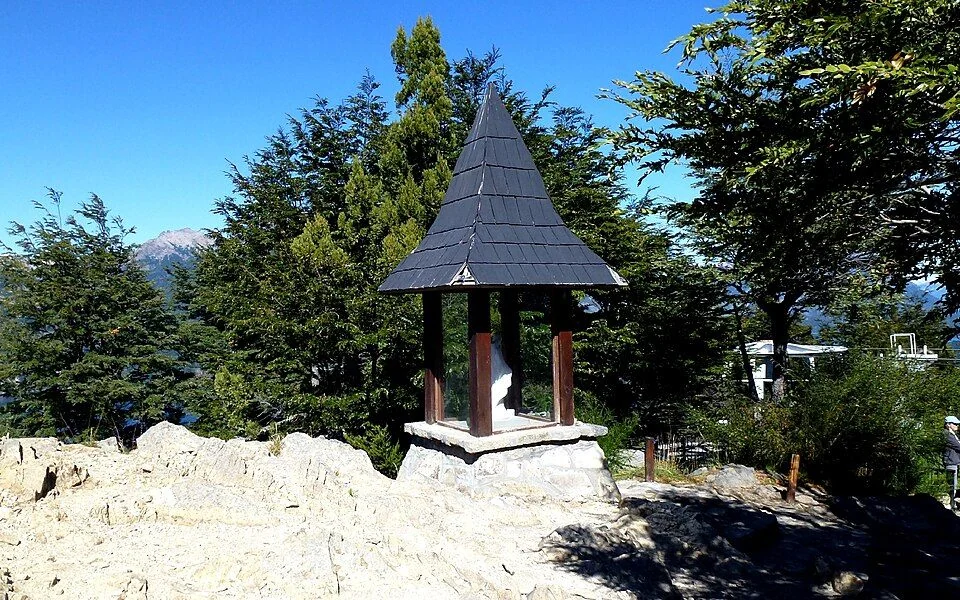 Blick vom Cerro Campanario über die Seen und Halbinseln bei Bariloche.