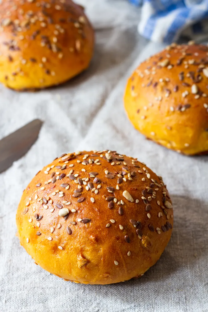 Morotsfrallor - Karottenbrötchen aus Schweden