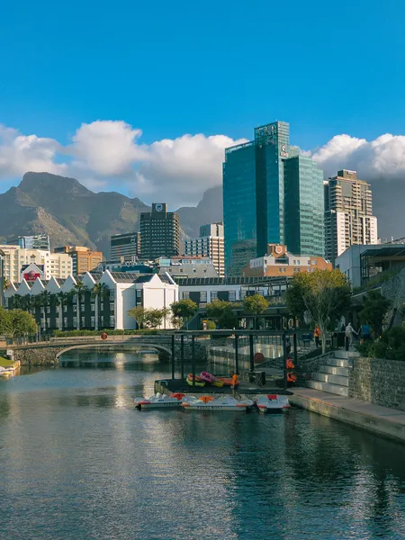 Downtown Kapstadt von der V&A Waterfront aus