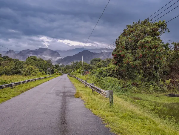 Eingang zum Mulu-Nationalpark