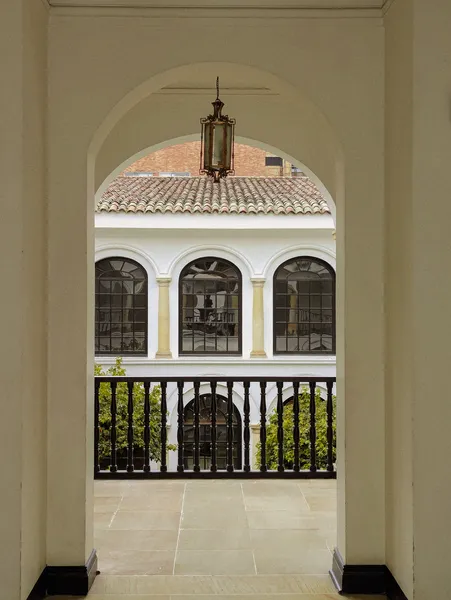 Blick zum Innenhof im Museo Botero