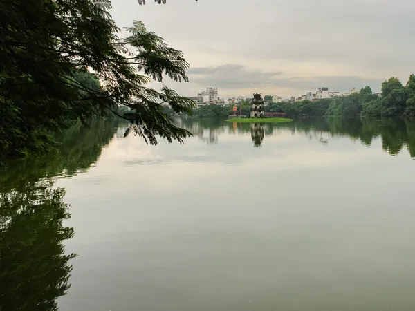 Hoan Kiem See in Hanoi