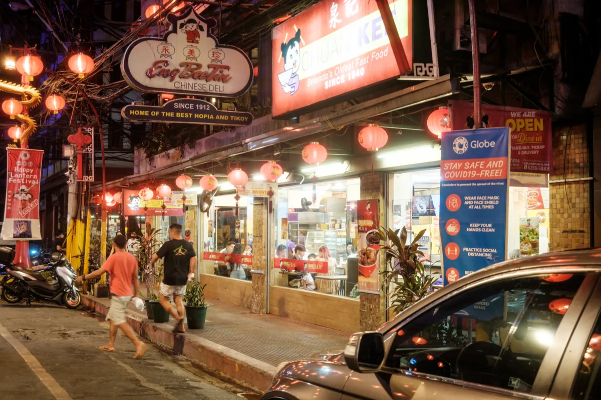 Chinesisches Restaurant in Chinatown Manila bei Nacht