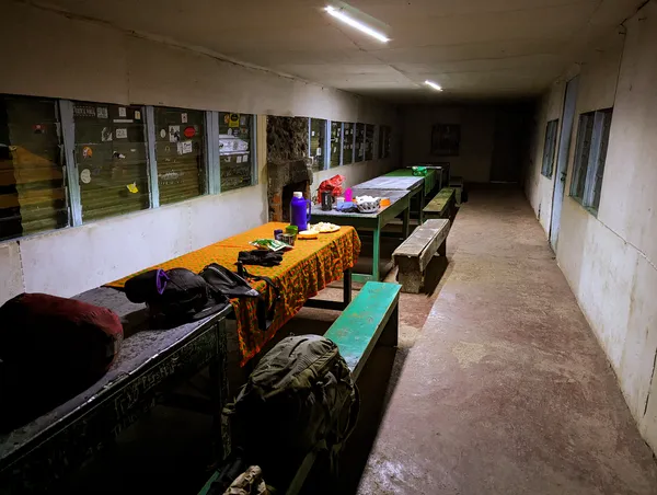 Hütte in der Nacht