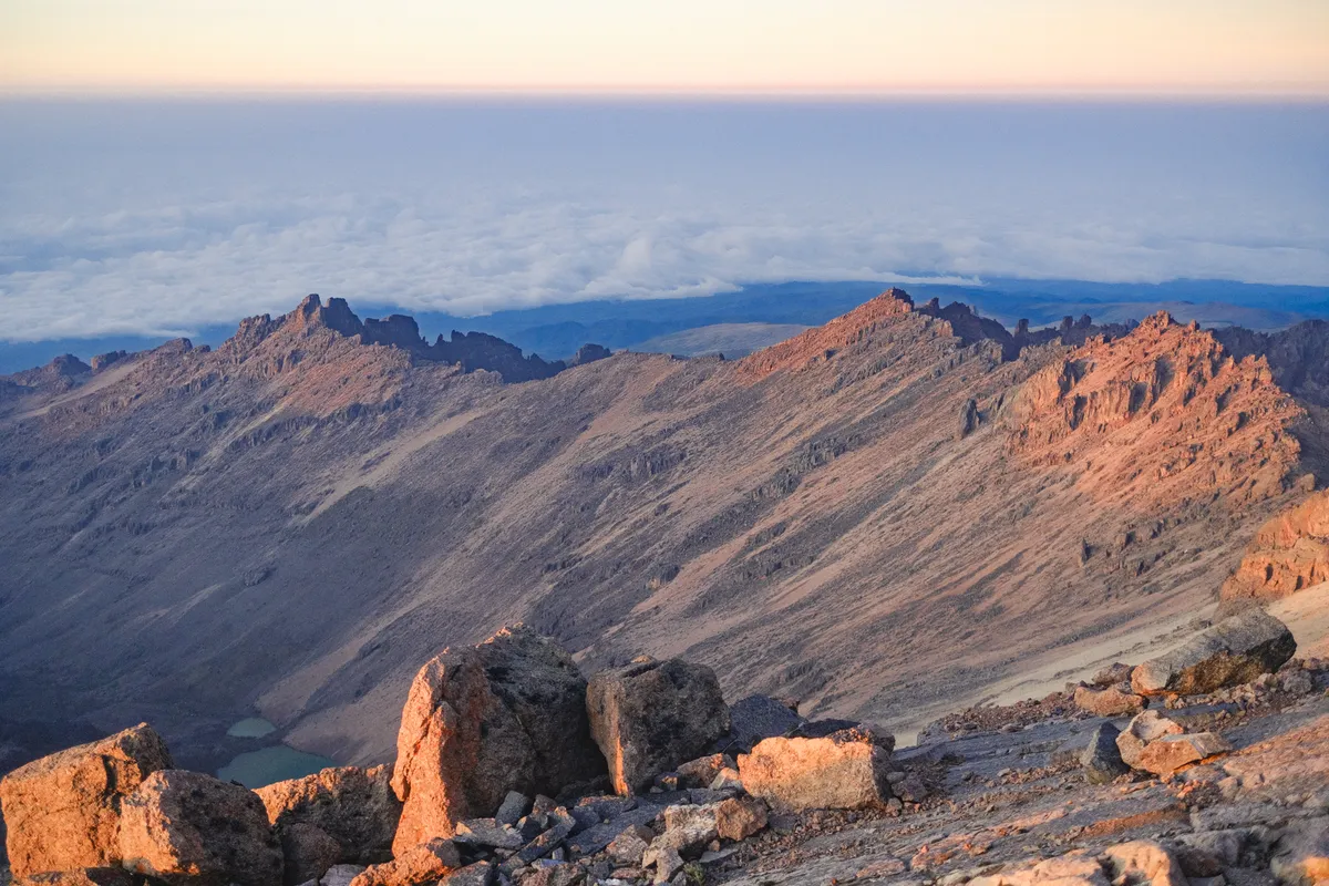 Mt Kenya Blick vom Gipfel am Morgen